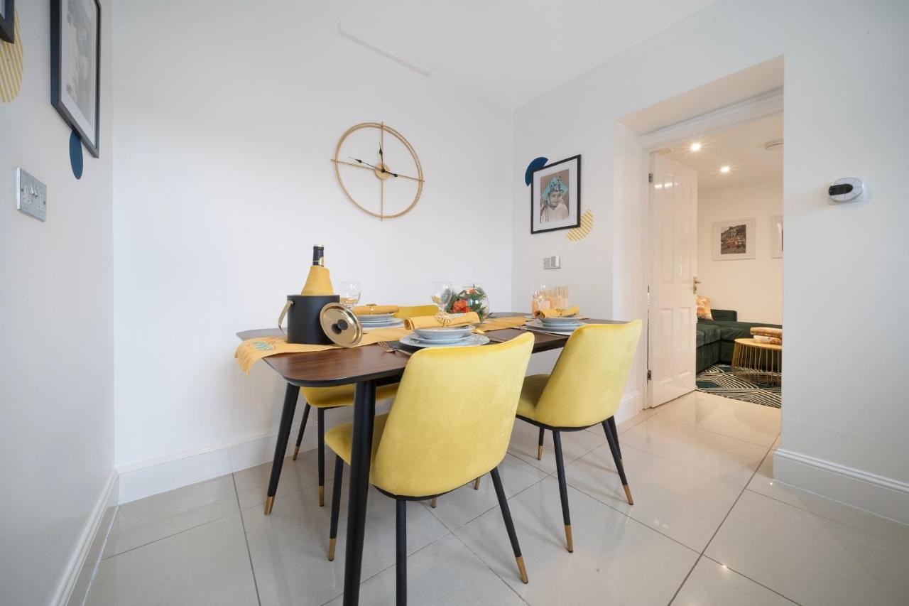 1 Bed House, Free On Street Parking, Central กลอสเตอร์ ภายนอก รูปภาพ